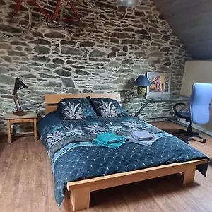 Ty Kreiz Karaez Couette-café Carhaix-Plouguer
