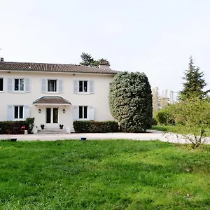 La Maison De Roussille Couette-café Francheville (Rhone)